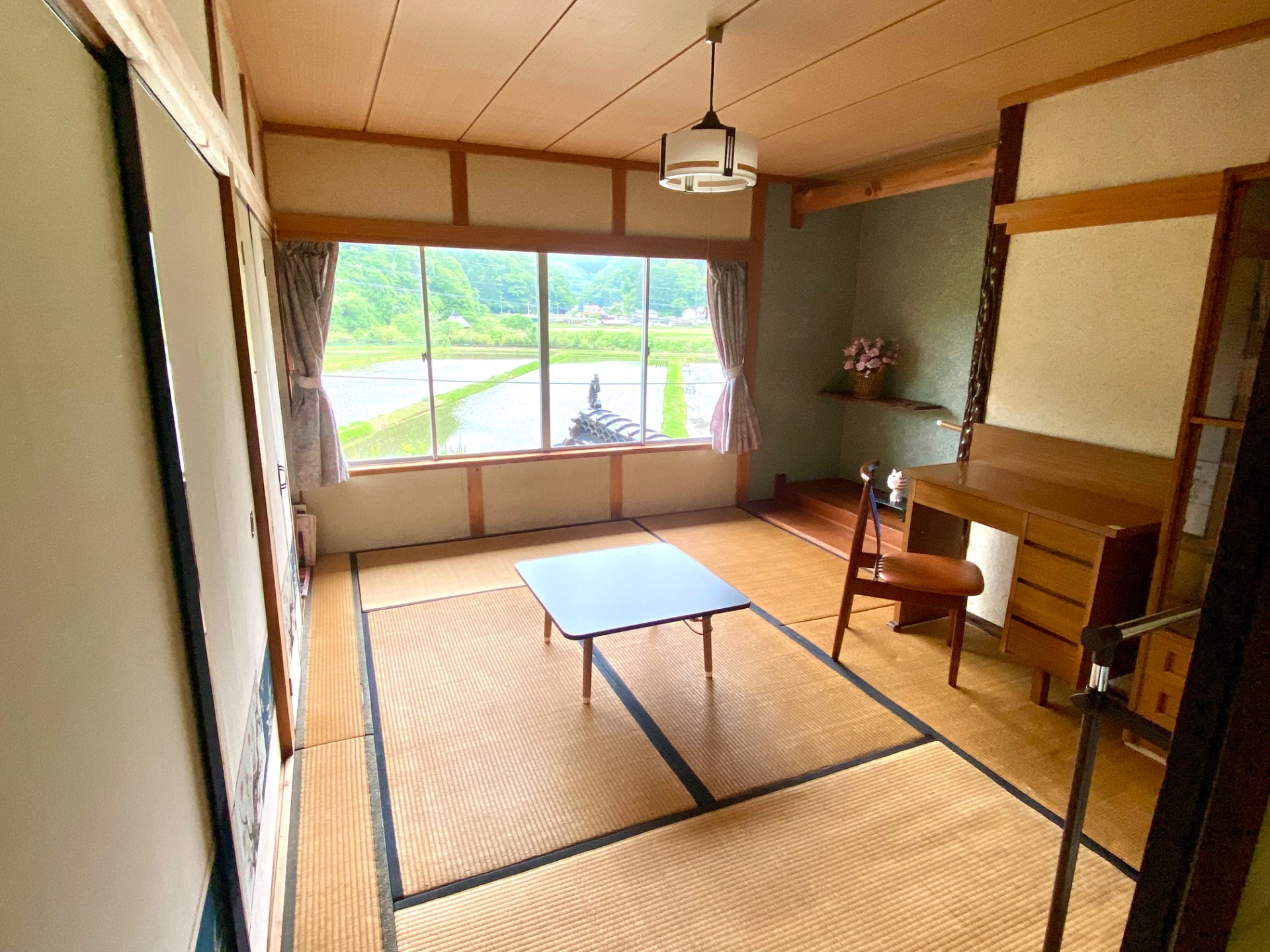 2階6畳和室。こちらもご宿泊頂けます。お問い合わせください。